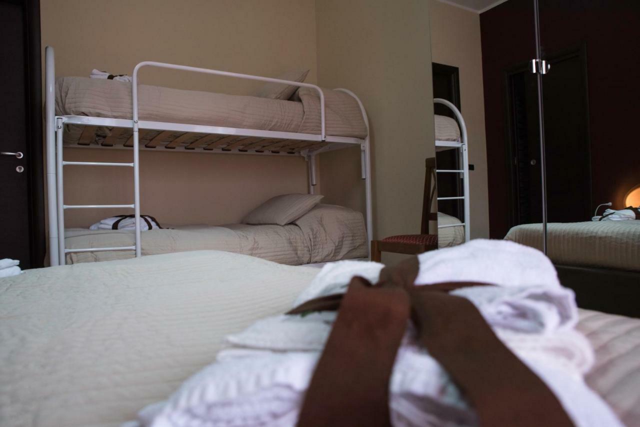 Il Centro Short Lets Hotel Valguarnera Caropepe Buitenkant foto
