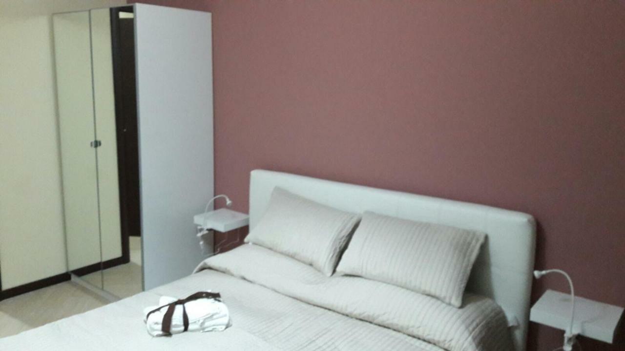 Il Centro Short Lets Hotel Valguarnera Caropepe Buitenkant foto